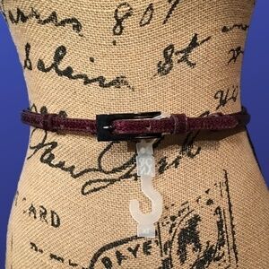 NEW YORK & COMPANY Adjustable Slide Skinny Belt, Faux Burgundy Reptile, XL, NWOT